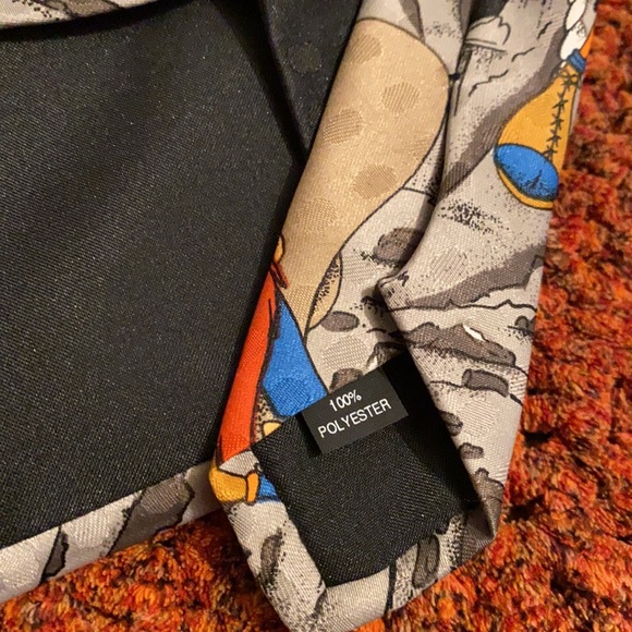 Vintage Looney Tunes Tie - Picture 5 of 6